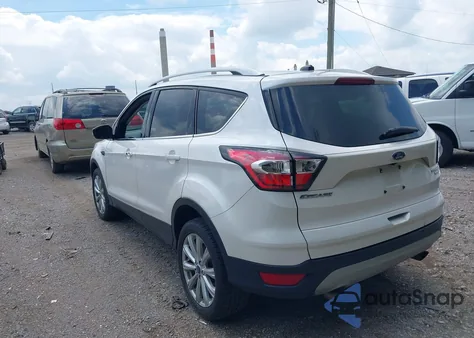2017 Ford Escape Titanium из США, поврежденный, VIN 1FMCU9J96HUB13616